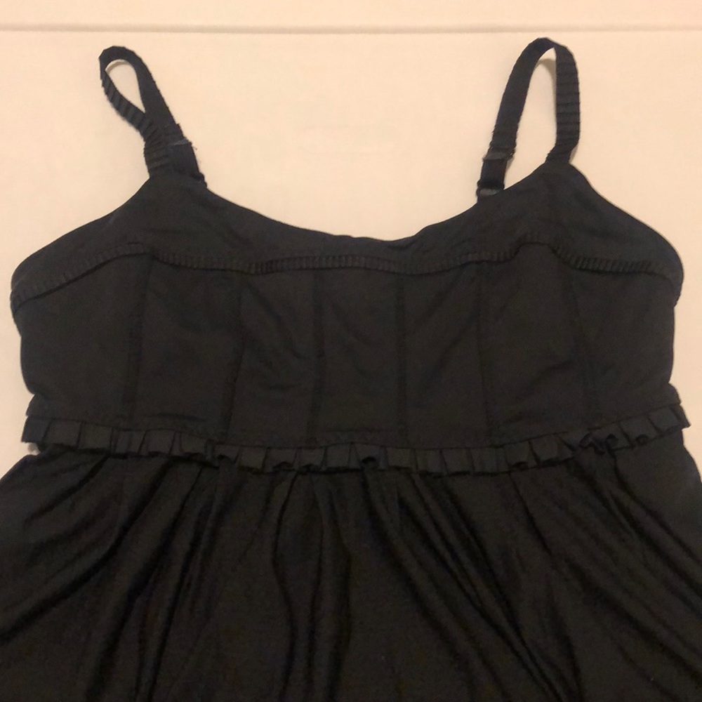 Lululemon Black yoga top Size 4